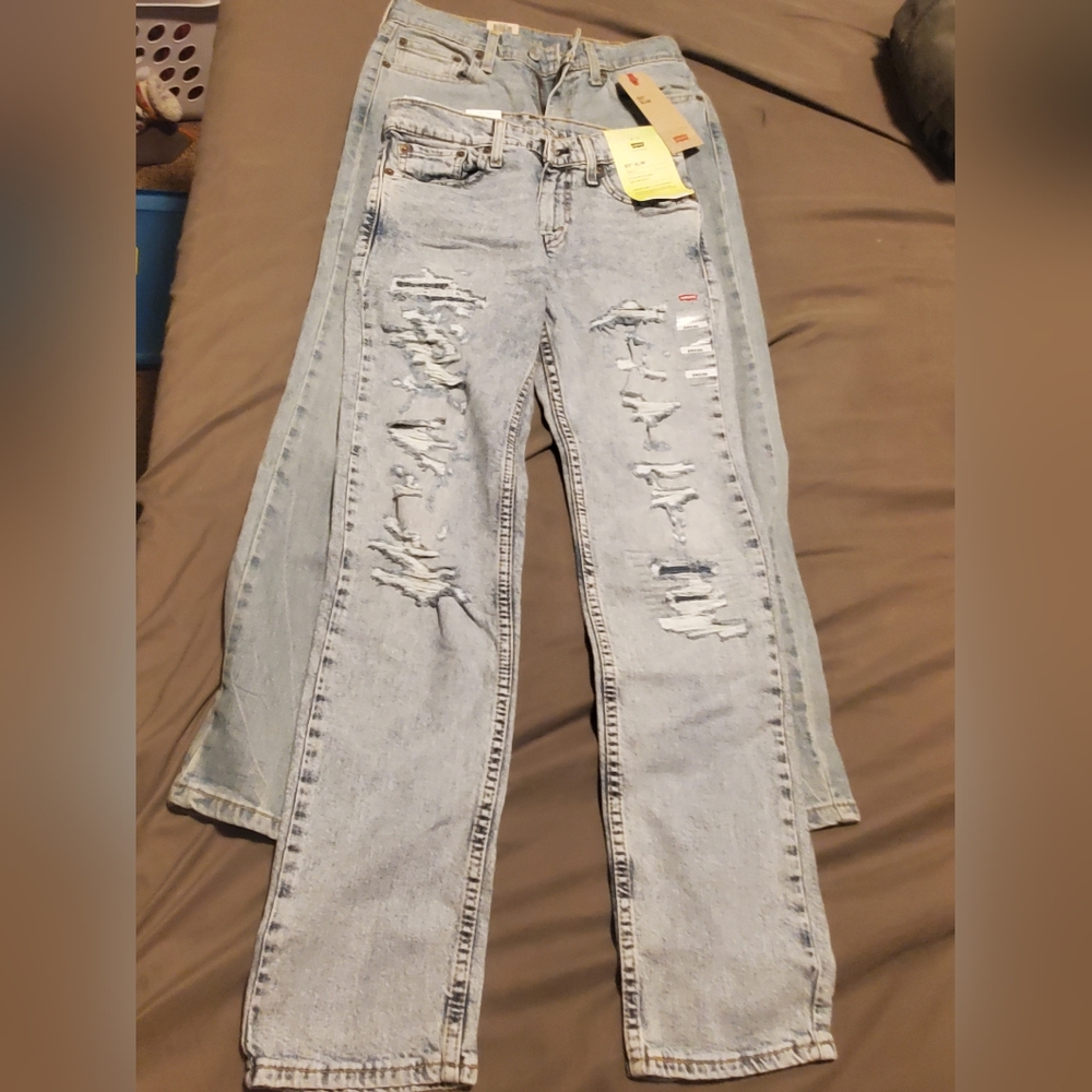 LEVI Jean's NWOT 2 PAIRS 28 x 30